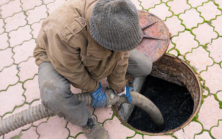 comment déboucher une canalisation Clichy